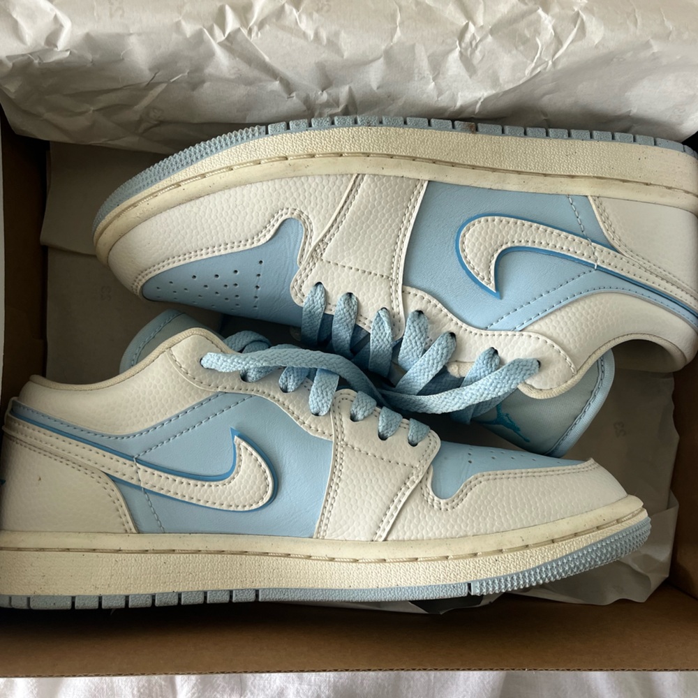 Air Jordan 1 low ‘Ice Blue’